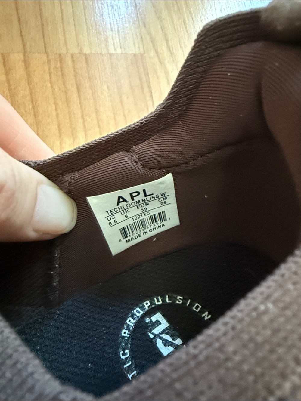 APL Women's TechLoom Bliss Knit Running Shoe - Picture 5 of 6